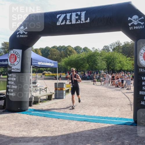 08.09.2024 - Stadtparktriathlon Luisa Fischer http://msf.ph/oto/7037298 08.09.2024 11:51:42 Ziel 521, 550, 821 meine-sportfotos.de