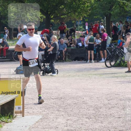 08.09.2024 - Stadtparktriathlon Luisa Fischer http://msf.ph/oto/7037322 08.09.2024 11:53:29 Ziel 394, 401, 415 meine-sportfotos.de