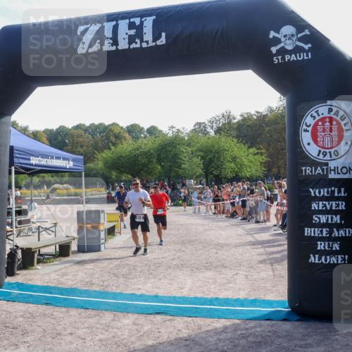 08.09.2024 - Stadtparktriathlon Luisa Fischer http://msf.ph/oto/7037328 08.09.2024 11:53:31 Ziel 394, 401, 415 meine-sportfotos.de