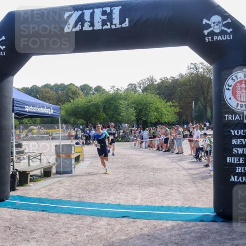 08.09.2024 - Stadtparktriathlon Luisa Fischer http://msf.ph/oto/7037362 08.09.2024 11:54:30 Ziel 369, 493 meine-sportfotos.de