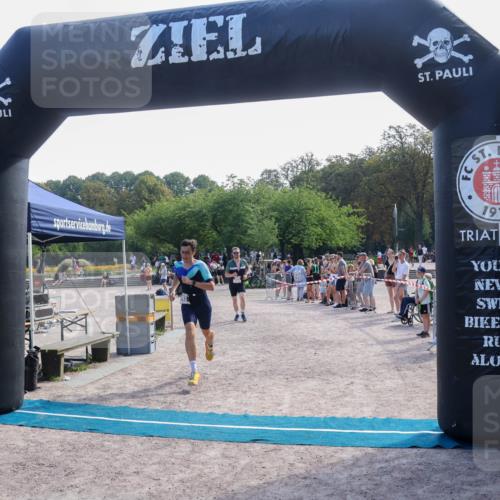 08.09.2024 - Stadtparktriathlon Luisa Fischer http://msf.ph/oto/7037364 08.09.2024 11:54:31 Ziel 369, 493 meine-sportfotos.de