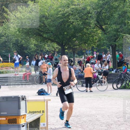 08.09.2024 - Stadtparktriathlon Luisa Fischer http://msf.ph/oto/7037377 08.09.2024 11:54:52 Ziel 537 meine-sportfotos.de