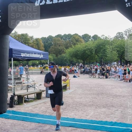 08.09.2024 - Stadtparktriathlon Luisa Fischer http://msf.ph/oto/7037393 08.09.2024 11:58:05 Ziel 483, 546 meine-sportfotos.de