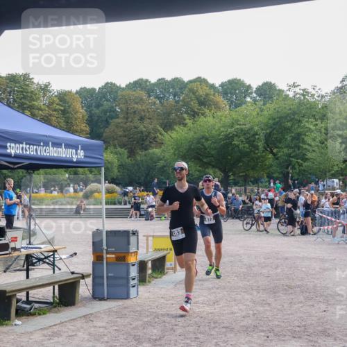 08.09.2024 - Stadtparktriathlon Luisa Fischer http://msf.ph/oto/7037405 08.09.2024 11:58:10 Ziel 473, 483, 546 meine-sportfotos.de