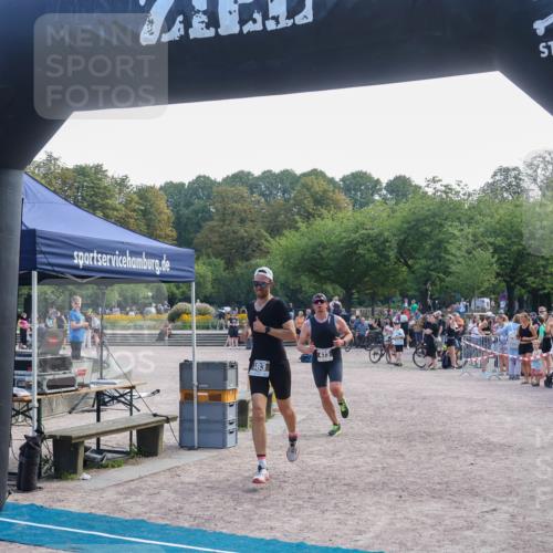 08.09.2024 - Stadtparktriathlon Luisa Fischer http://msf.ph/oto/7037406 08.09.2024 11:58:11 Ziel 473, 483, 546 meine-sportfotos.de