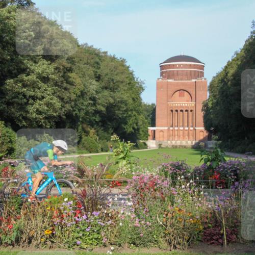 08.09.2024 - Stadtparktriathlon Zöllner http://msf.ph/oto/7037956 08.09.2024 08:52:01 Radfahren 18, 44, 66 meine-sportfotos.de