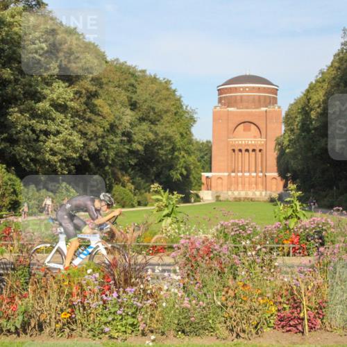 08.09.2024 - Stadtparktriathlon Zöllner http://msf.ph/oto/7038284 08.09.2024 09:02:43 Radfahren 75, 77 meine-sportfotos.de