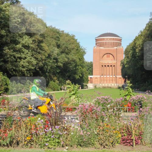 08.09.2024 - Stadtparktriathlon Zöllner http://msf.ph/oto/7038338 08.09.2024 09:03:42 Radfahren 2, 26, 80, 109 meine-sportfotos.de