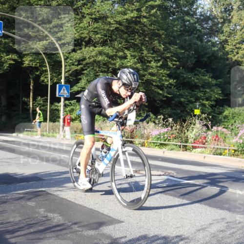 08.09.2024 - Stadtparktriathlon Zöllner http://msf.ph/oto/7038381 08.09.2024 08:49:56 Radfahren 49, 75 meine-sportfotos.de