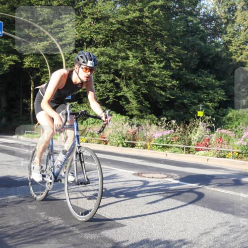 08.09.2024 - Stadtparktriathlon Zöllner http://msf.ph/oto/7038391 08.09.2024 08:50:16 Radfahren 56 meine-sportfotos.de