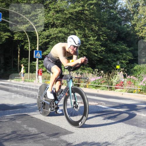 08.09.2024 - Stadtparktriathlon Zöllner http://msf.ph/oto/7038439 08.09.2024 08:52:00 Radfahren 18, 44, 66 meine-sportfotos.de