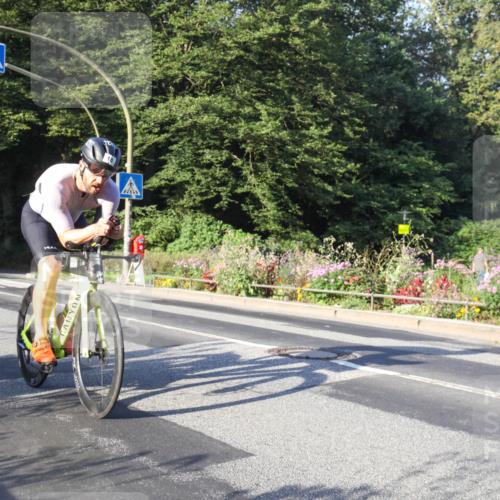08.09.2024 - Stadtparktriathlon Zöllner http://msf.ph/oto/7038444 08.09.2024 08:52:03 Radfahren 18, 44, 66 meine-sportfotos.de