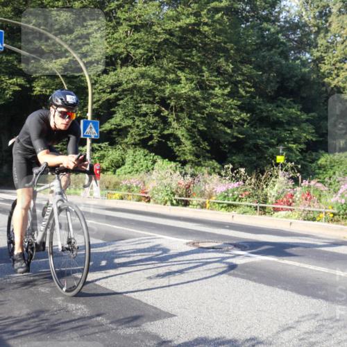 08.09.2024 - Stadtparktriathlon Zöllner http://msf.ph/oto/7038453 08.09.2024 08:52:18 Radfahren 31, 35, 40, 54 meine-sportfotos.de