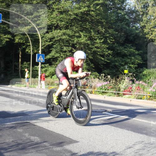 08.09.2024 - Stadtparktriathlon Zöllner http://msf.ph/oto/7038455 08.09.2024 08:52:21 Radfahren 35, 40, 72 meine-sportfotos.de