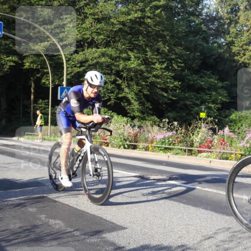 08.09.2024 - Stadtparktriathlon Zöllner http://msf.ph/oto/7038484 08.09.2024 08:53:03 Radfahren 4, 42, 45 meine-sportfotos.de