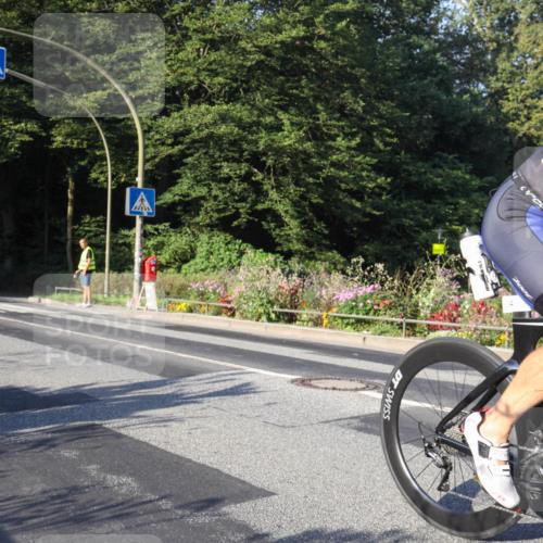 08.09.2024 - Stadtparktriathlon Zöllner http://msf.ph/oto/7038486 08.09.2024 08:53:04 Radfahren 4, 42, 45 meine-sportfotos.de
