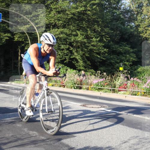 08.09.2024 - Stadtparktriathlon Zöllner http://msf.ph/oto/7038488 08.09.2024 08:53:13 Radfahren 24, 30, 46, 82 meine-sportfotos.de