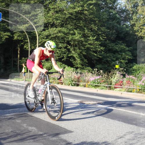 08.09.2024 - Stadtparktriathlon Zöllner http://msf.ph/oto/7038495 08.09.2024 08:53:19 Radfahren 8, 24, 58 meine-sportfotos.de