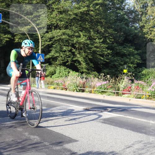 08.09.2024 - Stadtparktriathlon Zöllner http://msf.ph/oto/7038499 08.09.2024 08:53:25 Radfahren 58, 60, 67 meine-sportfotos.de