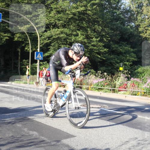 08.09.2024 - Stadtparktriathlon Zöllner http://msf.ph/oto/7038549 08.09.2024 08:56:20 Radfahren 75 meine-sportfotos.de