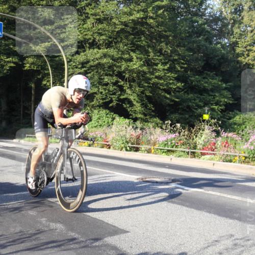 08.09.2024 - Stadtparktriathlon Zöllner http://msf.ph/oto/7038568 08.09.2024 08:56:50 Radfahren 32, 47, 56 meine-sportfotos.de