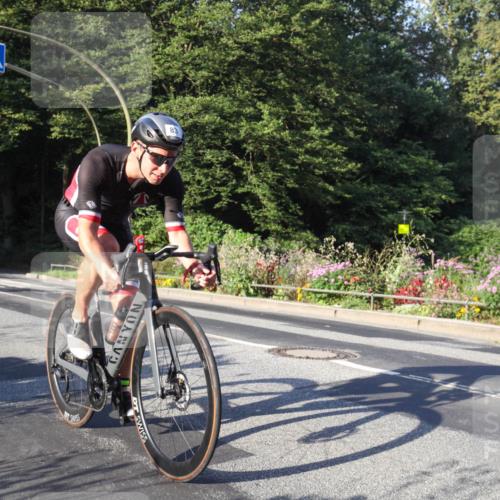 08.09.2024 - Stadtparktriathlon Zöllner http://msf.ph/oto/7038586 08.09.2024 08:57:35 Radfahren 25, 26, 71, 83 meine-sportfotos.de