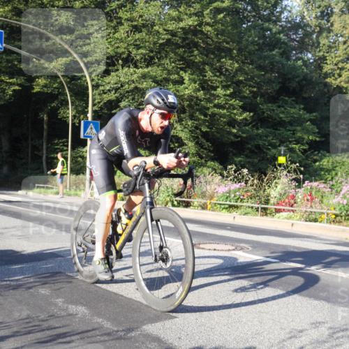 08.09.2024 - Stadtparktriathlon Zöllner http://msf.ph/oto/7038599 08.09.2024 08:58:04 Radfahren 15, 40, 54, 63, 76 meine-sportfotos.de