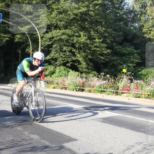 08.09.2024 - Stadtparktriathlon Zöllner http://msf.ph/oto/7038606 08.09.2024 08:58:07 Radfahren 15, 21, 40, 54, 63, 76 meine-sportfotos.de