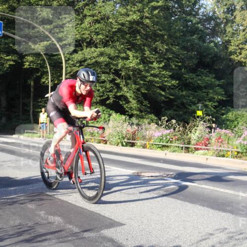 08.09.2024 - Stadtparktriathlon Zöllner http://msf.ph/oto/7038621 08.09.2024 08:58:17 Radfahren 23, 37, 72 meine-sportfotos.de