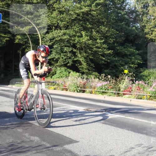 08.09.2024 - Stadtparktriathlon Zöllner http://msf.ph/oto/7038636 08.09.2024 08:58:53 Radfahren 27, 28, 74 meine-sportfotos.de