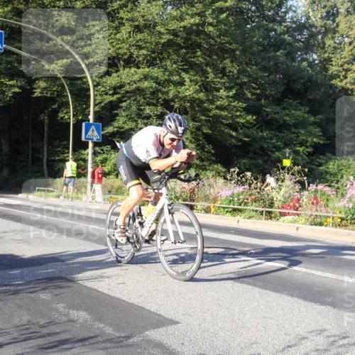 08.09.2024 - Stadtparktriathlon Zöllner http://msf.ph/oto/7038657 08.09.2024 08:59:32 Radfahren 60 meine-sportfotos.de