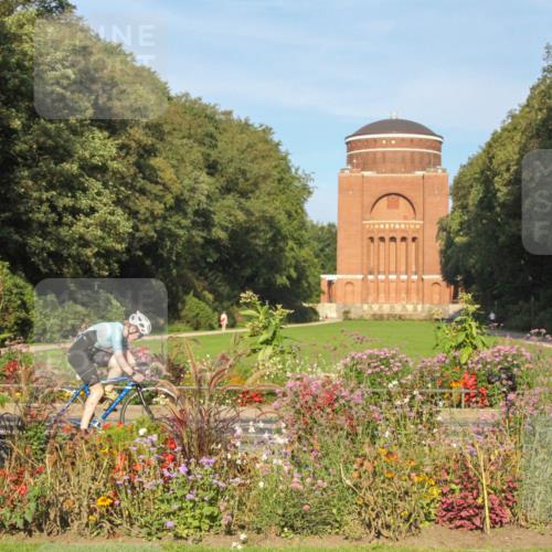08.09.2024 - Stadtparktriathlon Zöllner http://msf.ph/oto/7038660 08.09.2024 09:10:51 Radfahren 57, 121, 159 meine-sportfotos.de