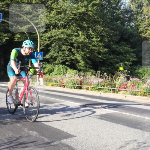 08.09.2024 - Stadtparktriathlon Zöllner http://msf.ph/oto/7038678 08.09.2024 09:00:37 Radfahren 11, 67 meine-sportfotos.de