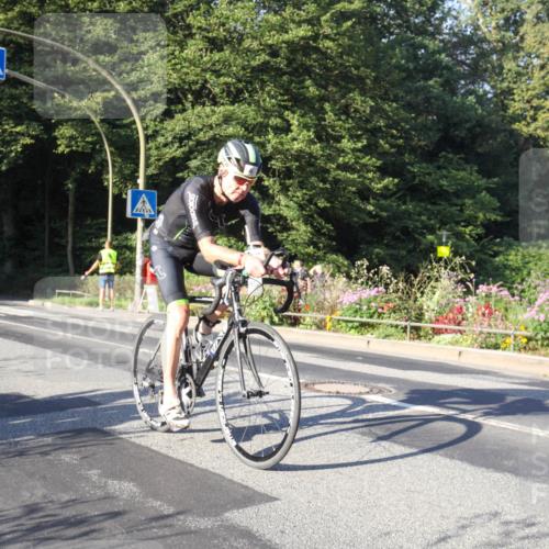 08.09.2024 - Stadtparktriathlon Zöllner http://msf.ph/oto/7038679 08.09.2024 09:00:53 Radfahren 6, 14, 17 meine-sportfotos.de