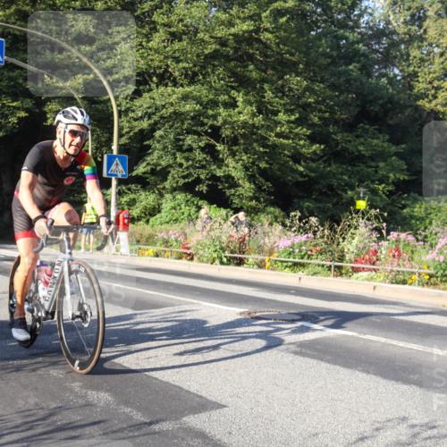 08.09.2024 - Stadtparktriathlon Zöllner http://msf.ph/oto/7038681 08.09.2024 09:00:54 Radfahren 6, 14, 17 meine-sportfotos.de