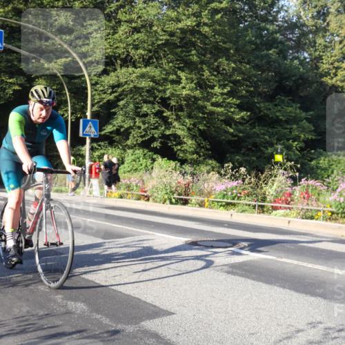08.09.2024 - Stadtparktriathlon Zöllner http://msf.ph/oto/7038687 08.09.2024 09:01:03 Radfahren 64, 114 meine-sportfotos.de