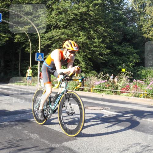 08.09.2024 - Stadtparktriathlon Zöllner http://msf.ph/oto/7038702 08.09.2024 09:01:31 Radfahren 106, 122 meine-sportfotos.de