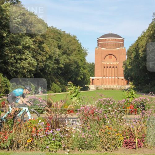 08.09.2024 - Stadtparktriathlon Zöllner http://msf.ph/oto/7038711 08.09.2024 09:11:48 Radfahren 4, 11, 45, 124, 138, 140, 144 meine-sportfotos.de