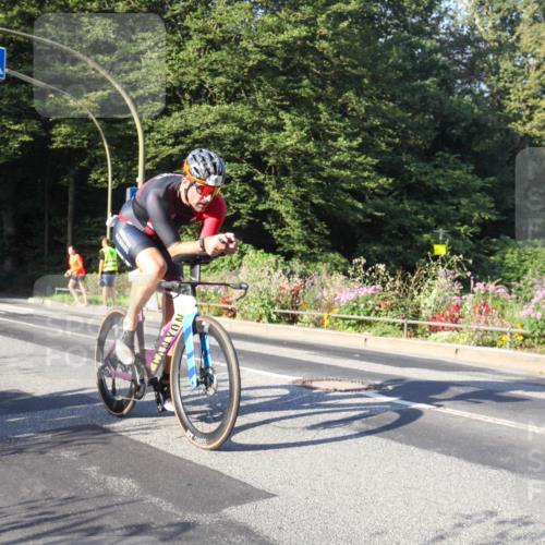 08.09.2024 - Stadtparktriathlon Zöllner http://msf.ph/oto/7038717 08.09.2024 09:01:52 Radfahren 1, 5, 49, 59 meine-sportfotos.de