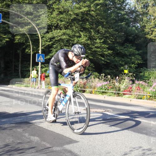 08.09.2024 - Stadtparktriathlon Zöllner http://msf.ph/oto/7038736 08.09.2024 09:02:43 Radfahren 75, 77 meine-sportfotos.de