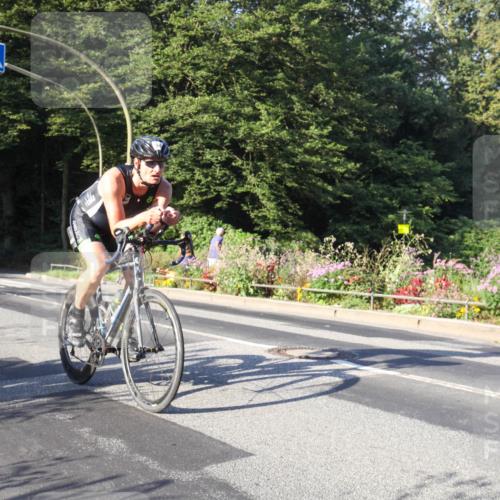 08.09.2024 - Stadtparktriathlon Zöllner http://msf.ph/oto/7038794 08.09.2024 09:03:50 Radfahren 15, 21, 25, 40, 44, 54, 63, 72, 94 meine-sportfotos.de