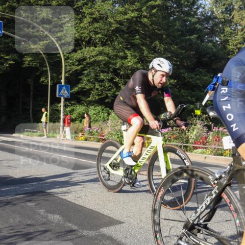 08.09.2024 - Stadtparktriathlon Zöllner http://msf.ph/oto/7038833 08.09.2024 09:04:15 Radfahren 23, 55, 117, 128 meine-sportfotos.de
