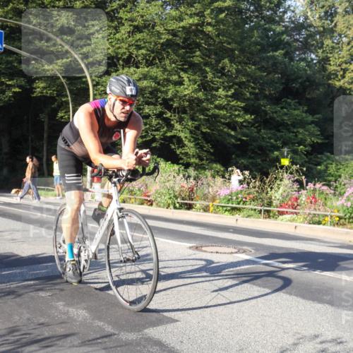 08.09.2024 - Stadtparktriathlon Zöllner http://msf.ph/oto/7038839 08.09.2024 09:04:27 Radfahren 97 meine-sportfotos.de