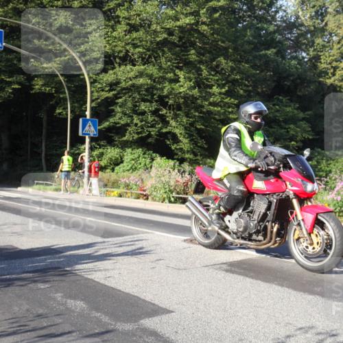 08.09.2024 - Stadtparktriathlon Zöllner http://msf.ph/oto/7038890 08.09.2024 09:06:09 Radfahren 3 meine-sportfotos.de