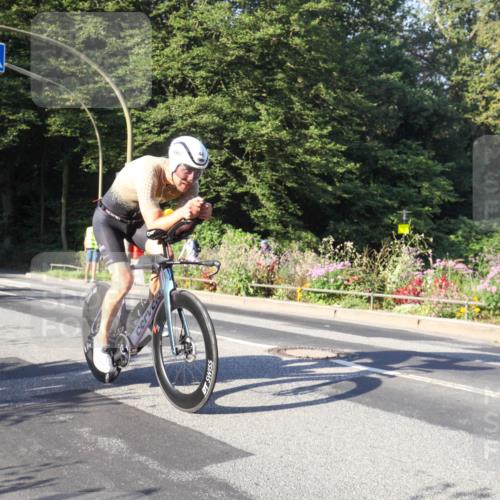 08.09.2024 - Stadtparktriathlon Zöllner http://msf.ph/oto/7039003 08.09.2024 09:09:31 Radfahren 15, 21, 40, 44, 54, 63, 76, 127 meine-sportfotos.de