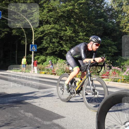 08.09.2024 - Stadtparktriathlon Zöllner http://msf.ph/oto/7039012 08.09.2024 09:09:33 Radfahren 15, 21, 25, 40, 44, 54, 63, 72, 76, 123, 127 meine-sportfotos.de