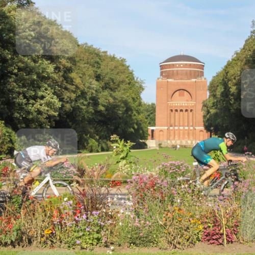 08.09.2024 - Stadtparktriathlon Zöllner http://msf.ph/oto/7039025 08.09.2024 09:18:16 Radfahren 60, 61, 144 meine-sportfotos.de