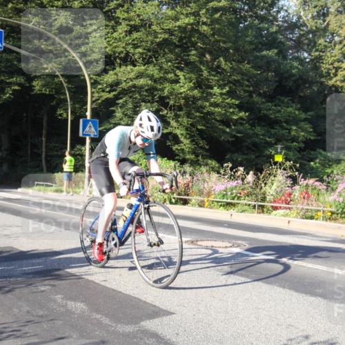 08.09.2024 - Stadtparktriathlon Zöllner http://msf.ph/oto/7039084 08.09.2024 09:10:51 Radfahren 57, 121, 159 meine-sportfotos.de