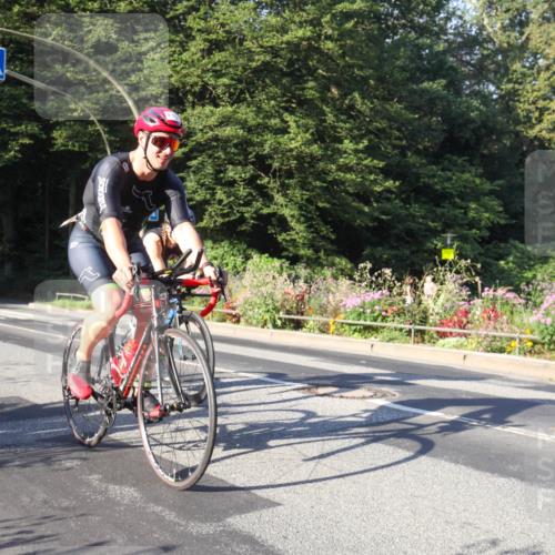 08.09.2024 - Stadtparktriathlon Zöllner http://msf.ph/oto/7039093 08.09.2024 09:11:03 Radfahren 74, 116, 119, 172, 174 meine-sportfotos.de