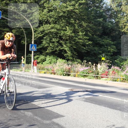 08.09.2024 - Stadtparktriathlon Zöllner http://msf.ph/oto/7039135 08.09.2024 09:11:51 Radfahren 11, 124, 138, 140, 144 meine-sportfotos.de